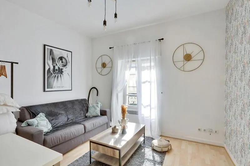 247 Suite Milan - Superb Apartment In Paris. Paris